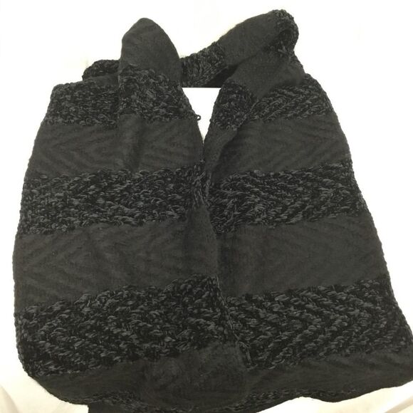 Rebecca Minkoff  Blocked Yarn Muffler (F2) - Picture 2 of 7